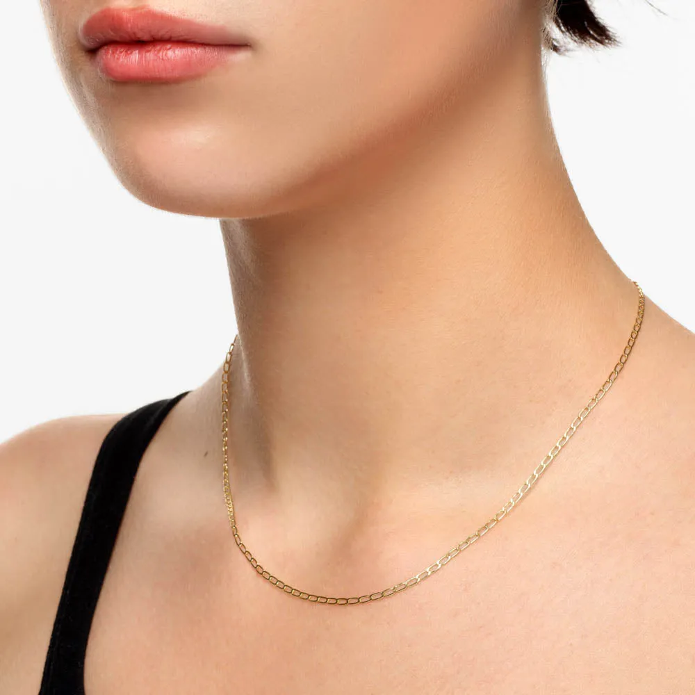 Thin Flat Curb Chain Necklace in Gold